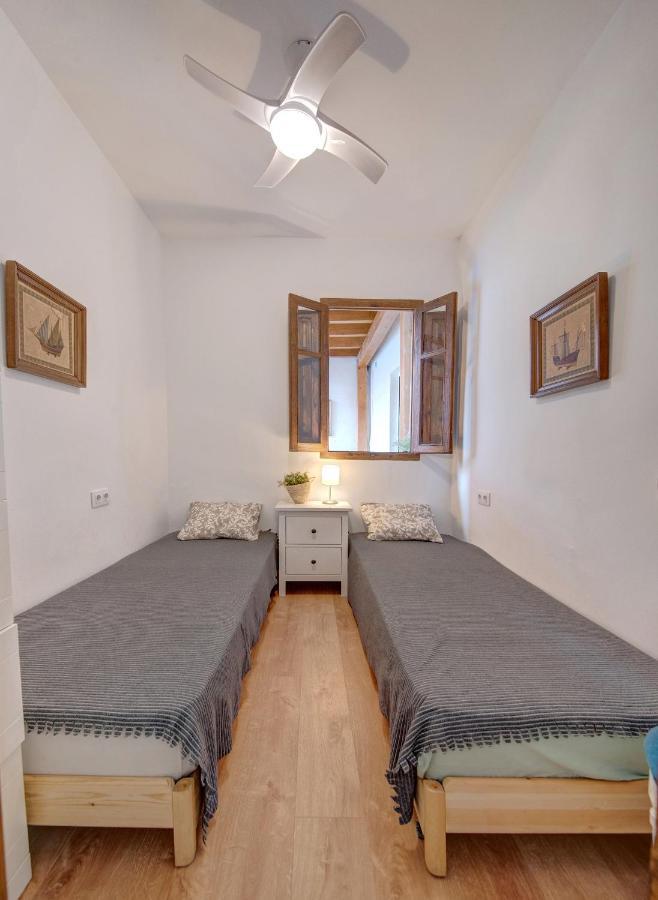 Apartment With Pool By The Beach Valenza Esterno foto